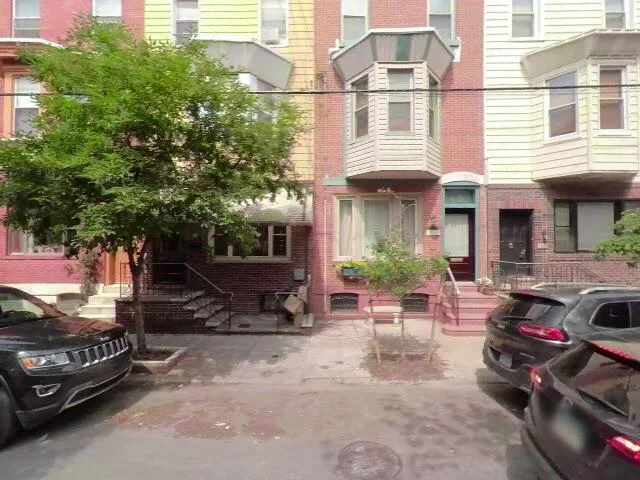 House image located at Philadelphia, PA 19147
