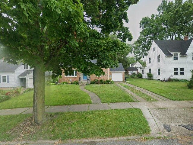 House image located at South Bend, IN 46614