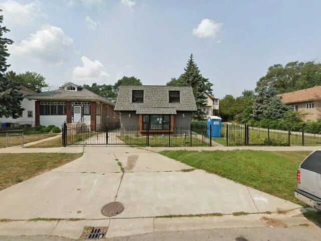 House image located at Chicago, IL 60643