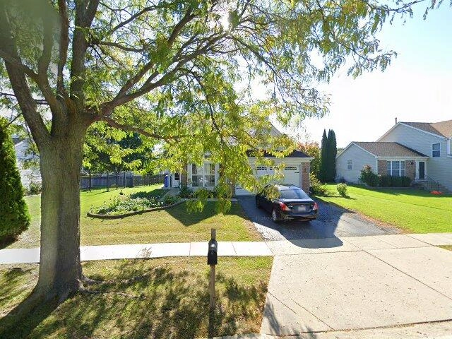 House image located at South Elgin, IL 60177