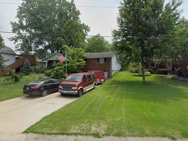 House image located at Highland, IL 62249