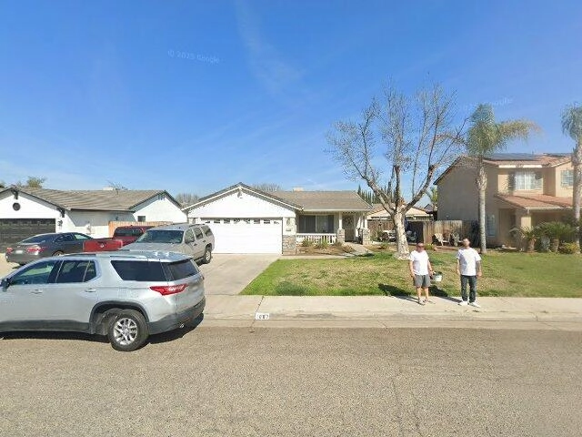House image located at Porterville, CA 93257