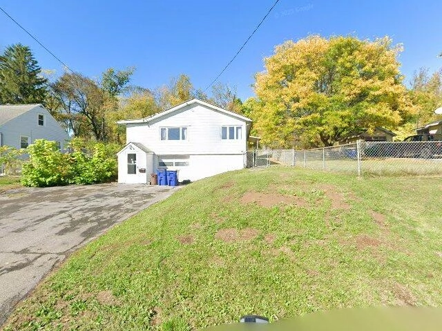 House image located at Syracuse, NY 13219