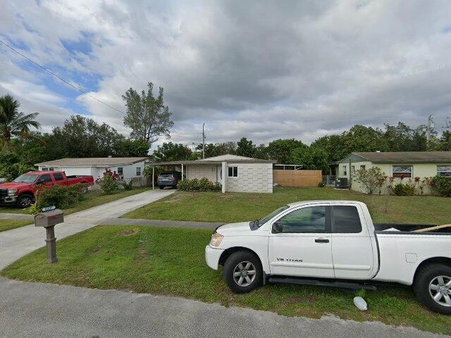 House image located at West Palm Beach, FL 33407