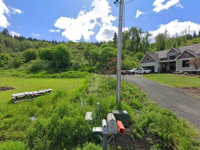 House image located at Raymond, WA 98577