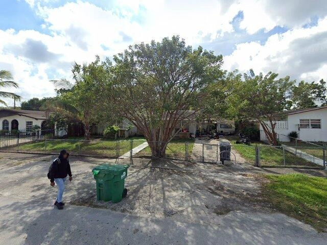 House image located at Miami, FL 33177