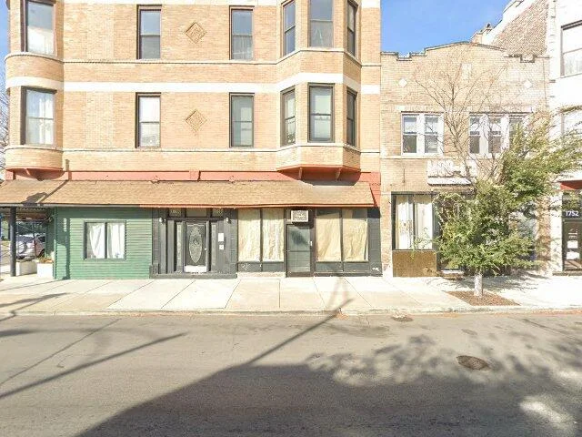 House image located at Chicago, IL 60609