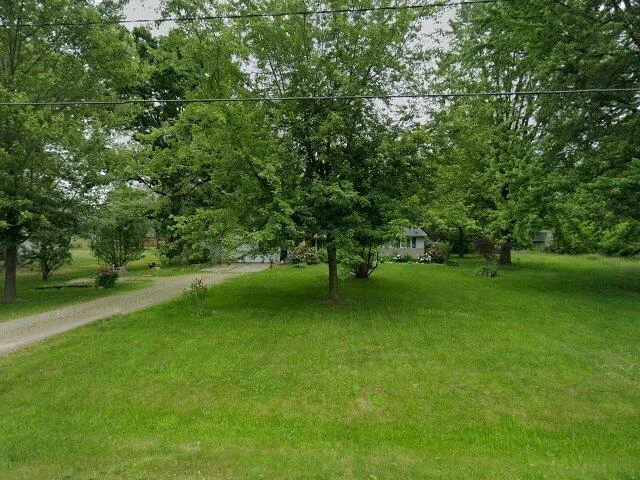 House image located at Burton, MI 48519