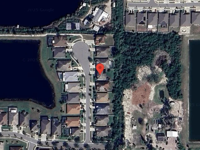 House image located at Ruskin, FL 33570