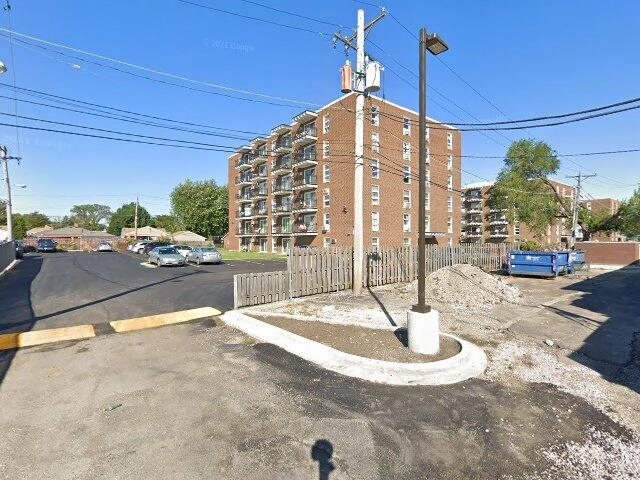 House image located at Chicago, IL 60656