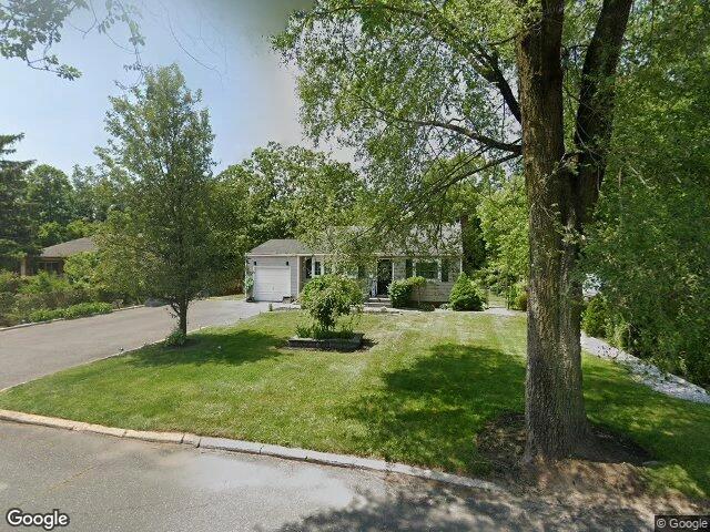 House image located at Bay Shore, NY 11706