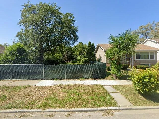 House image located at Chicago, IL 60643