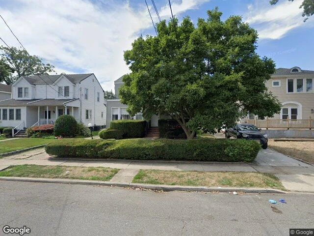 House image located at Cedarhurst, NY 11516