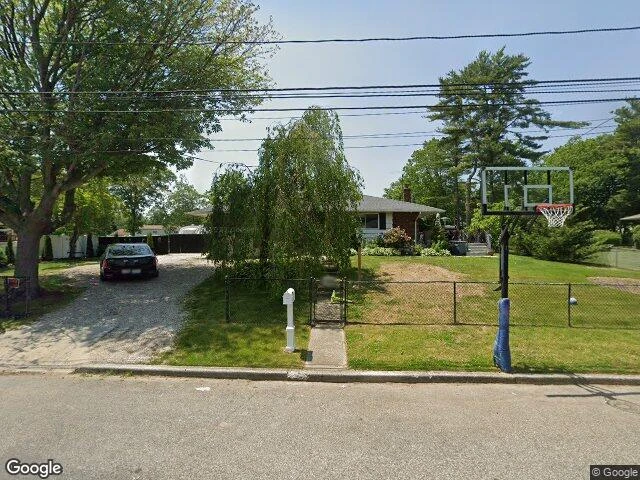 House image located at Bay Shore, NY 11706