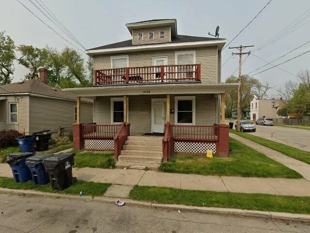 House image located at Racine, WI 53404