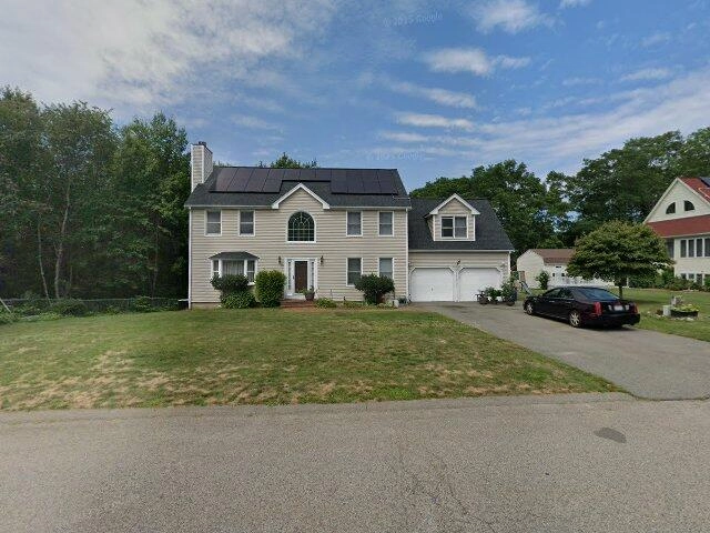 House image located at Stoughton, MA 02072