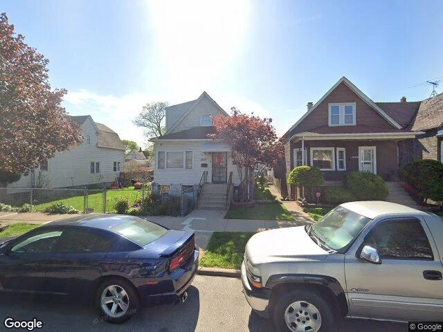House image located at Chicago, IL 60617