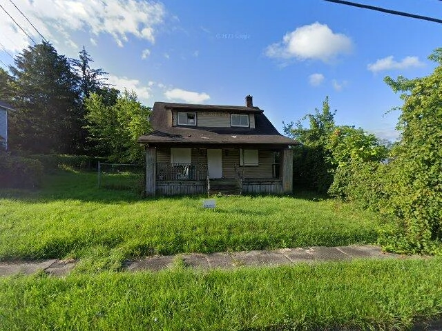 House image located at Youngstown, OH 44502