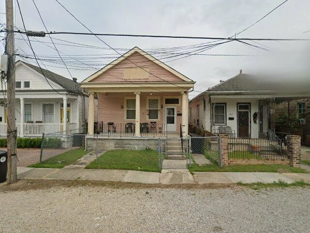 House image located at New Orleans, LA 70118