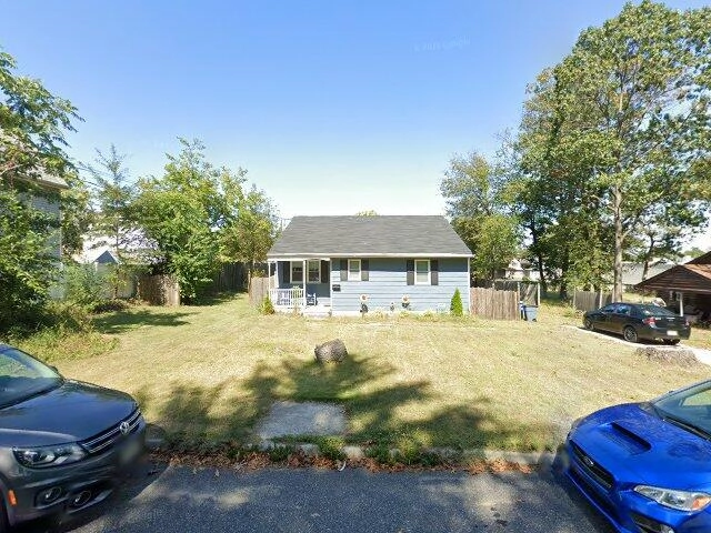 House image located at National Park, NJ 08063