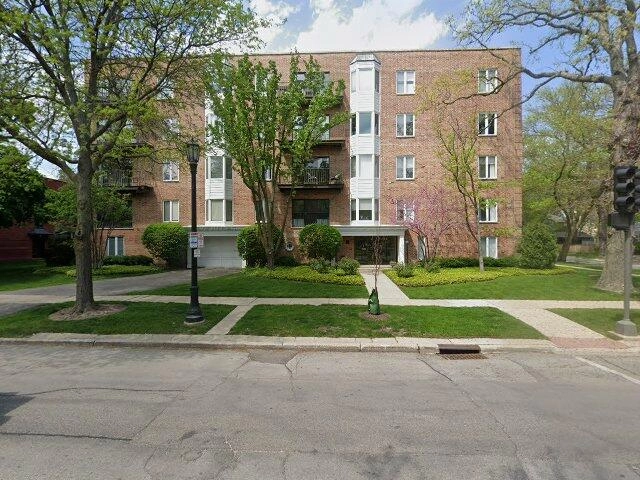 House image located at Evanston, IL 60201