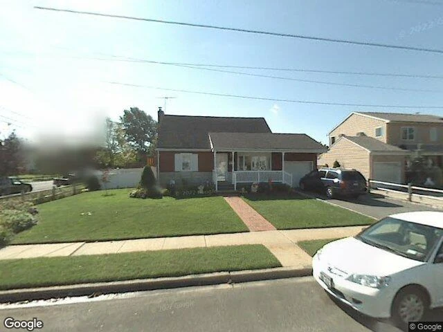 House image located at Farmingdale, NY 11735