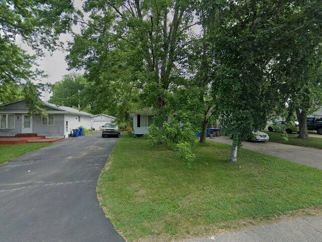 House image located at Waterford, MI 48329