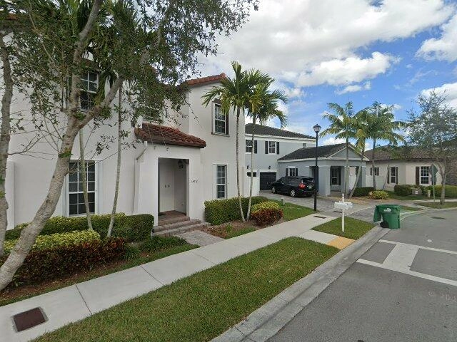 House image located at Miami, FL 33196