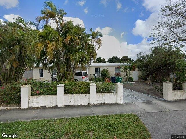 House image located at Miami, FL 33175