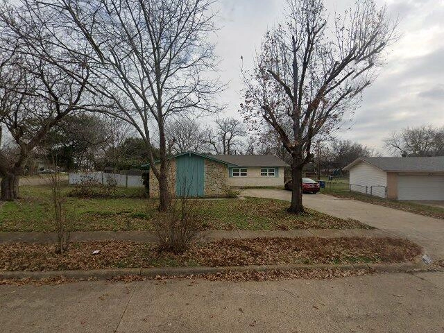 House image located at Dallas, TX 75211
