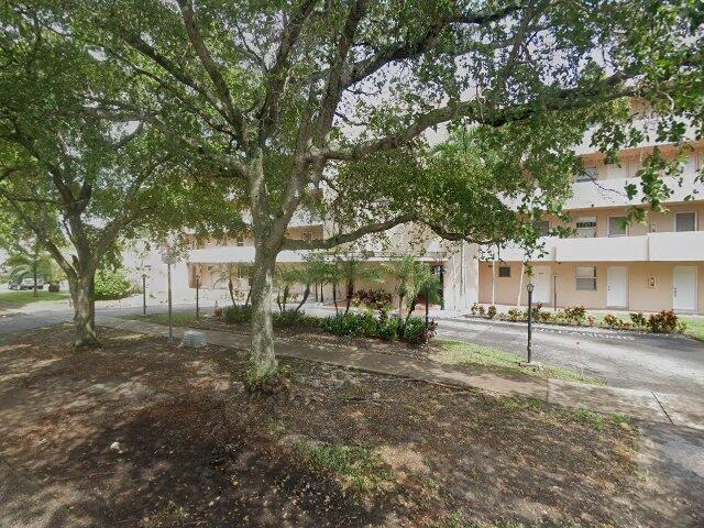 House image located at Miami, FL 33179