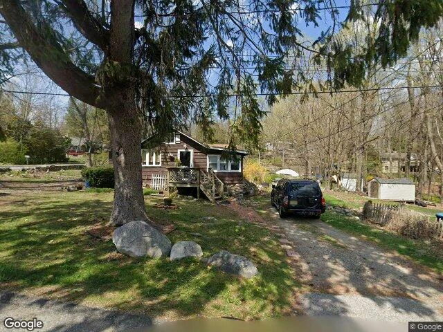 House image located at Highland Lakes, NJ 07422