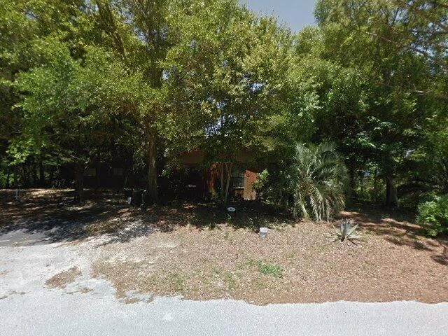 House image located at Freeport, FL 32439