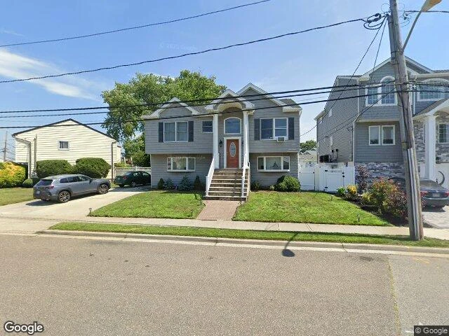 House image located at Freeport, NY 11520