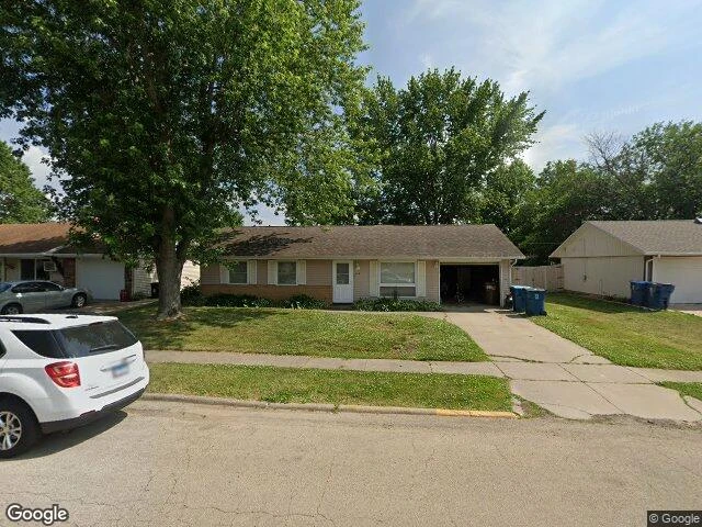 House image located at Dixon, IL 61021