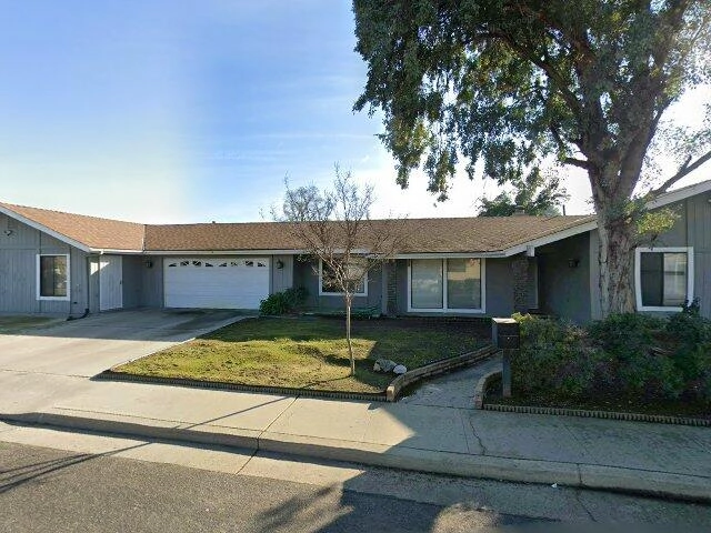 House image located at Dinuba, CA 93618