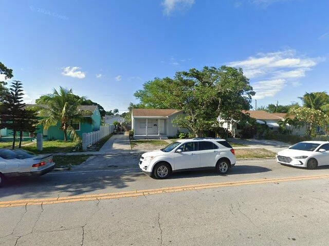 House image located at West Palm Beach, FL 33407