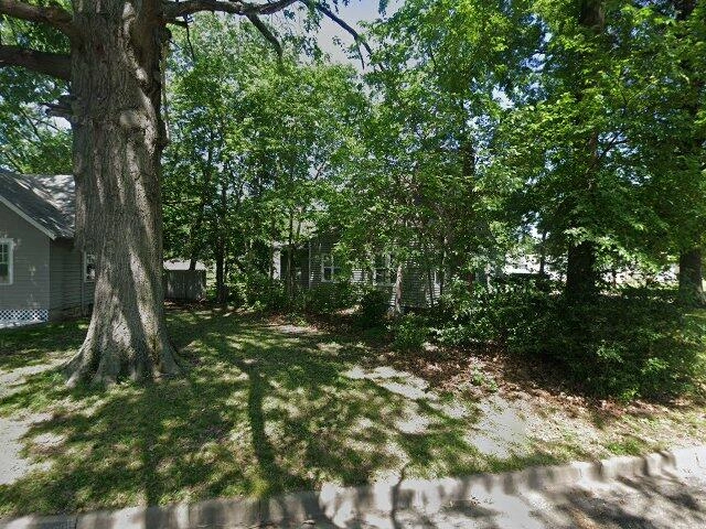 House image located at Topeka, KS 66604