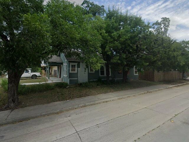 House image located at Dallas, TX 75235