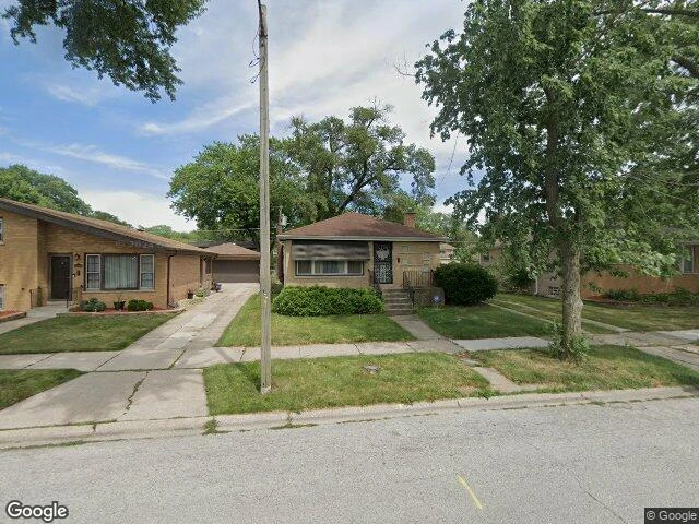 House image located at Dolton, IL 60419