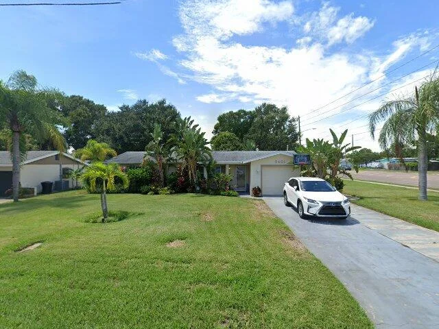 House image located at Saint Petersburg, FL 33705