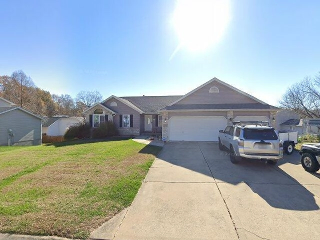House image located at Glen Carbon, IL 62034