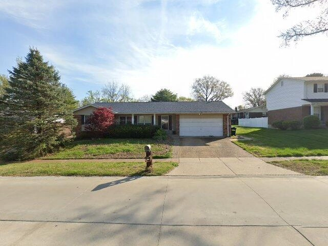 House image located at Florissant, MO 63034