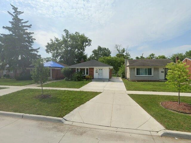House image located at Inkster, MI 48141