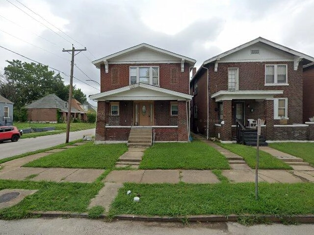 House image located at Saint Louis, MO 63115