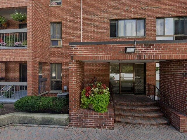 House image located at Glenview, IL 60025