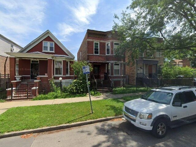 House image located at Chicago, IL 60621
