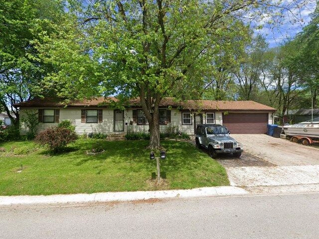 House image located at Valparaiso, IN 46385