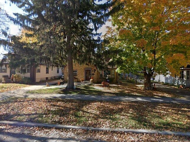 House image located at Elgin, IL 60123