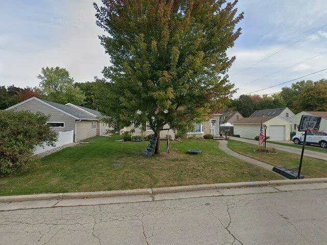 House image located at Appleton, WI 54915